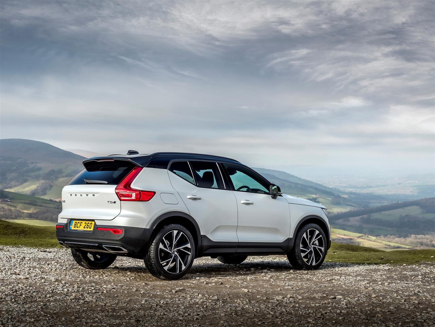 Article Hybrid Volvo shows intent